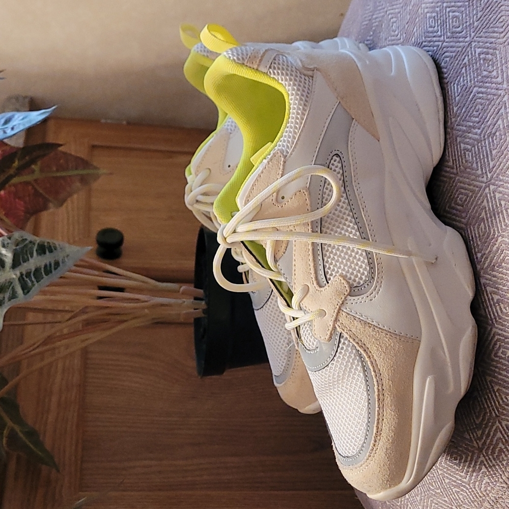 Steve Madden 8.5 lighty used chuncky sneakers